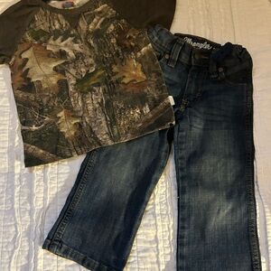 Wrangler Jeans and Camouflage Shirt Set size 3T. 13” inseam
